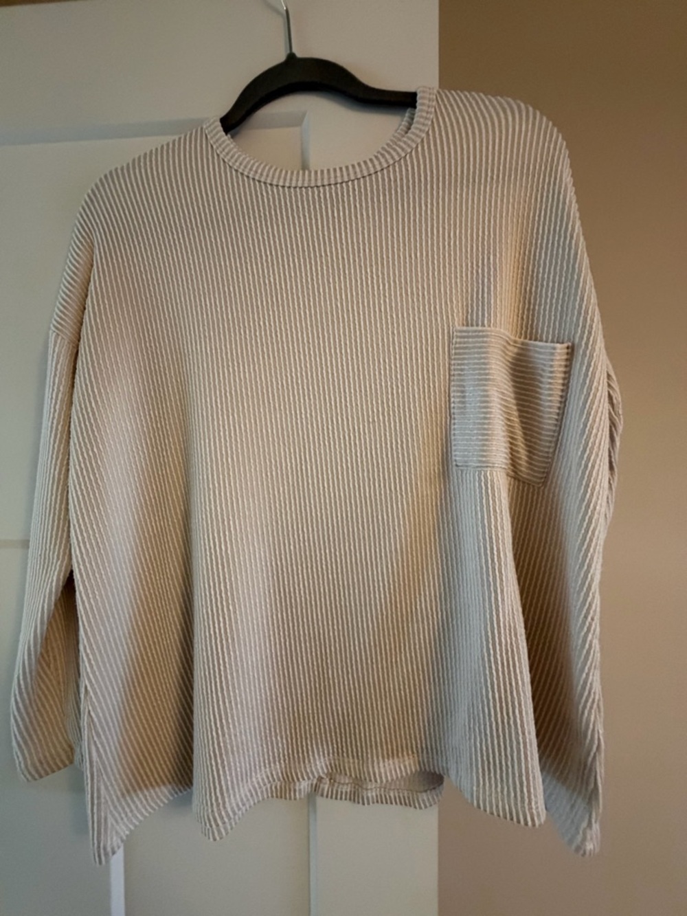 Zenana Outfitters Cream Ribbed Long Sleeve Pocket Tee